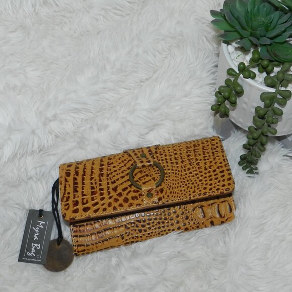 Myra 100% Leather Stride Wallet 🆕FAST📦🏃🏻💨⚡🚚 - Picture 1 of 16